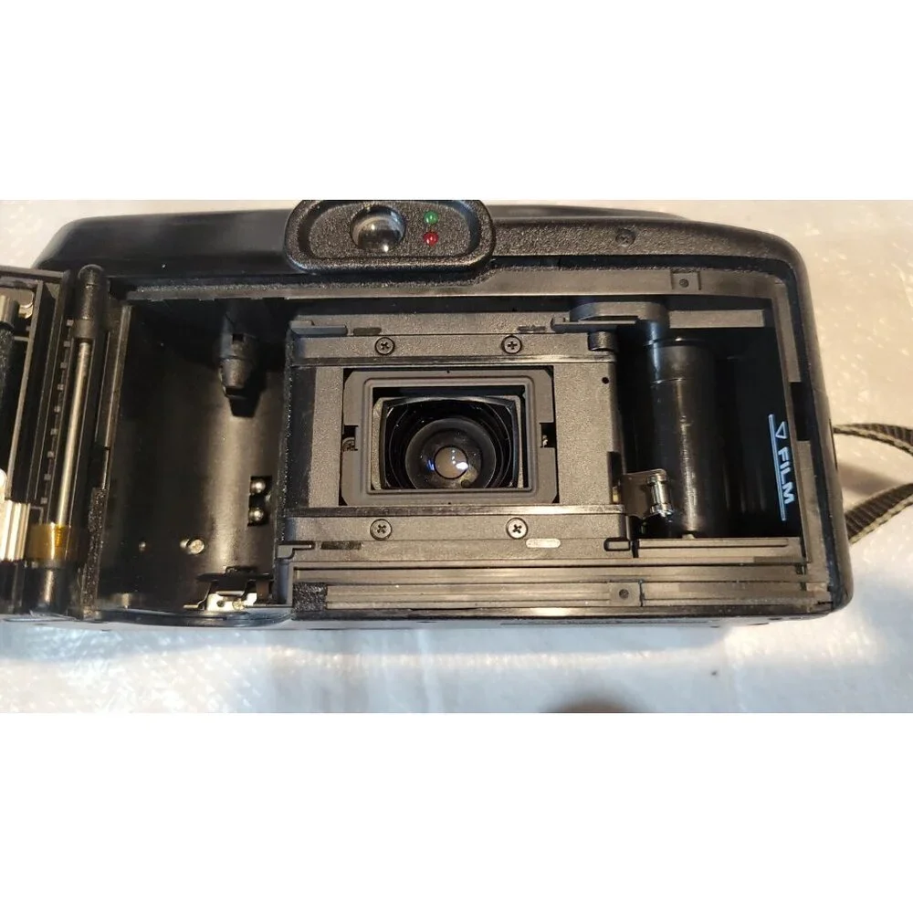 Canon Mega Zoom 76 Sure Shot 35MM Film Camera - Untested for Part or Repair